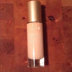 100% Pure Bamboo Blur Tinted Moisturizer